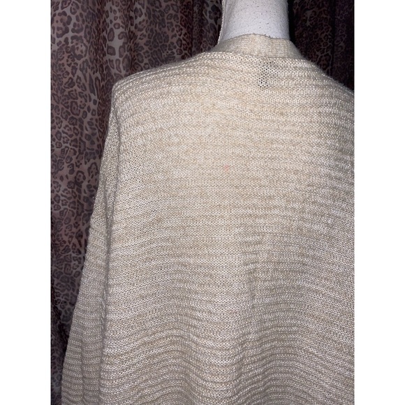 Women’s Cream & Tan Knitted Warm Button Sweater 🤎 - Picture 12 of 13